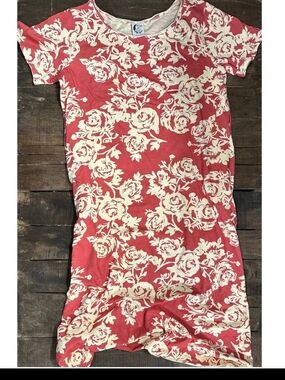 JG6 Weekend Wander Bed Of Roses Dress Floral Short Sleeve Dress
